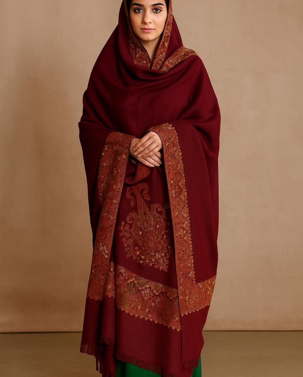 Pashmina Shawl
Elegant And Beautiful Hand Made Kashmiri Embroidery With Block Print 
Excellent Quality Pashmina
2.5 Yard length 
1.25 Yard Width
88 Inches Length 
44 Inches Width