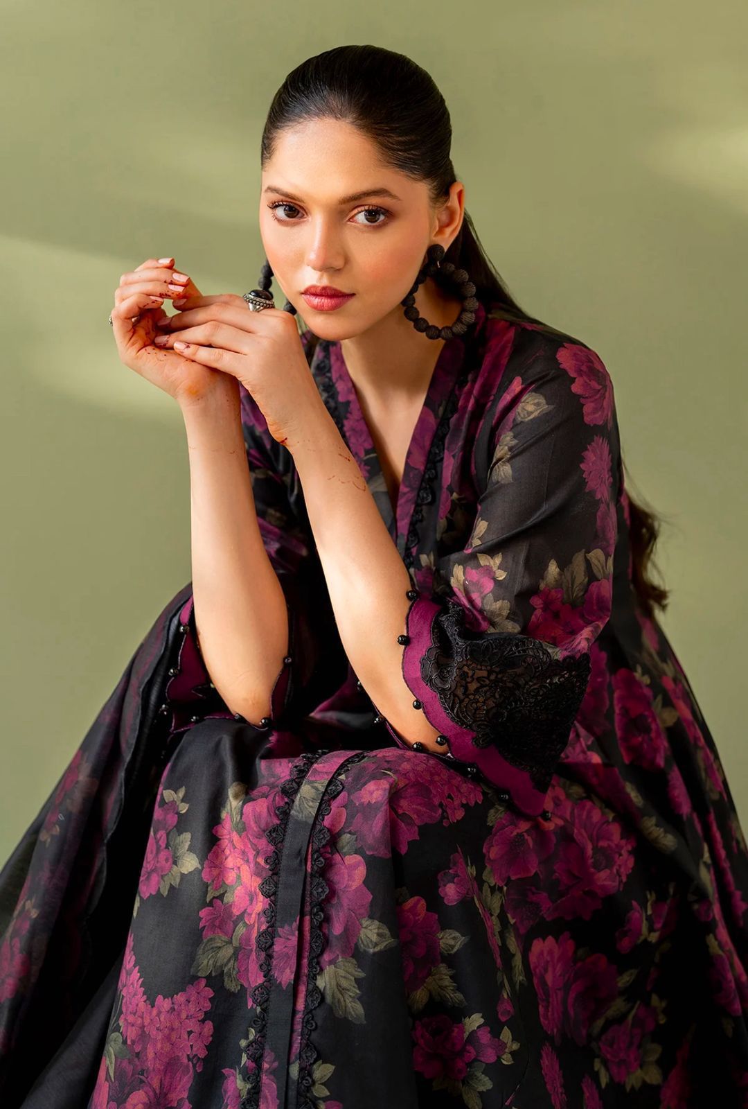 Premium Self Swiss Jacquard 3pc Digital Printed Lawn Suit – Unstitched
