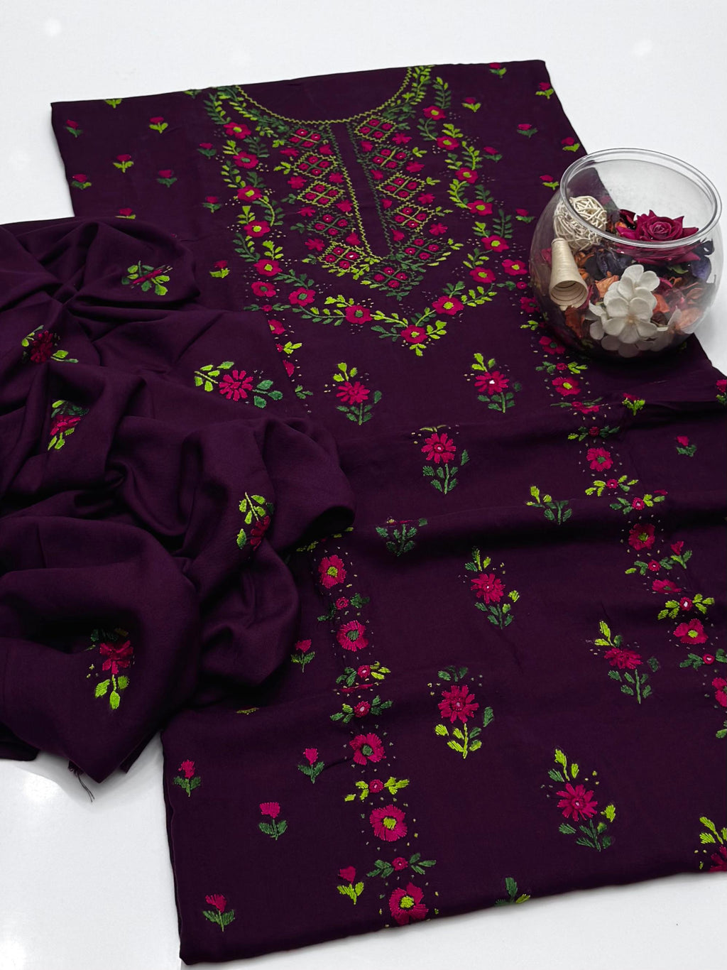 Winter Collection 2K25 

Linen Handmade Pakka Sheehsa Work Shirt WITH  Plane Trouser Along WITH  Linen Shawl 3Pc Dress 👗 👗