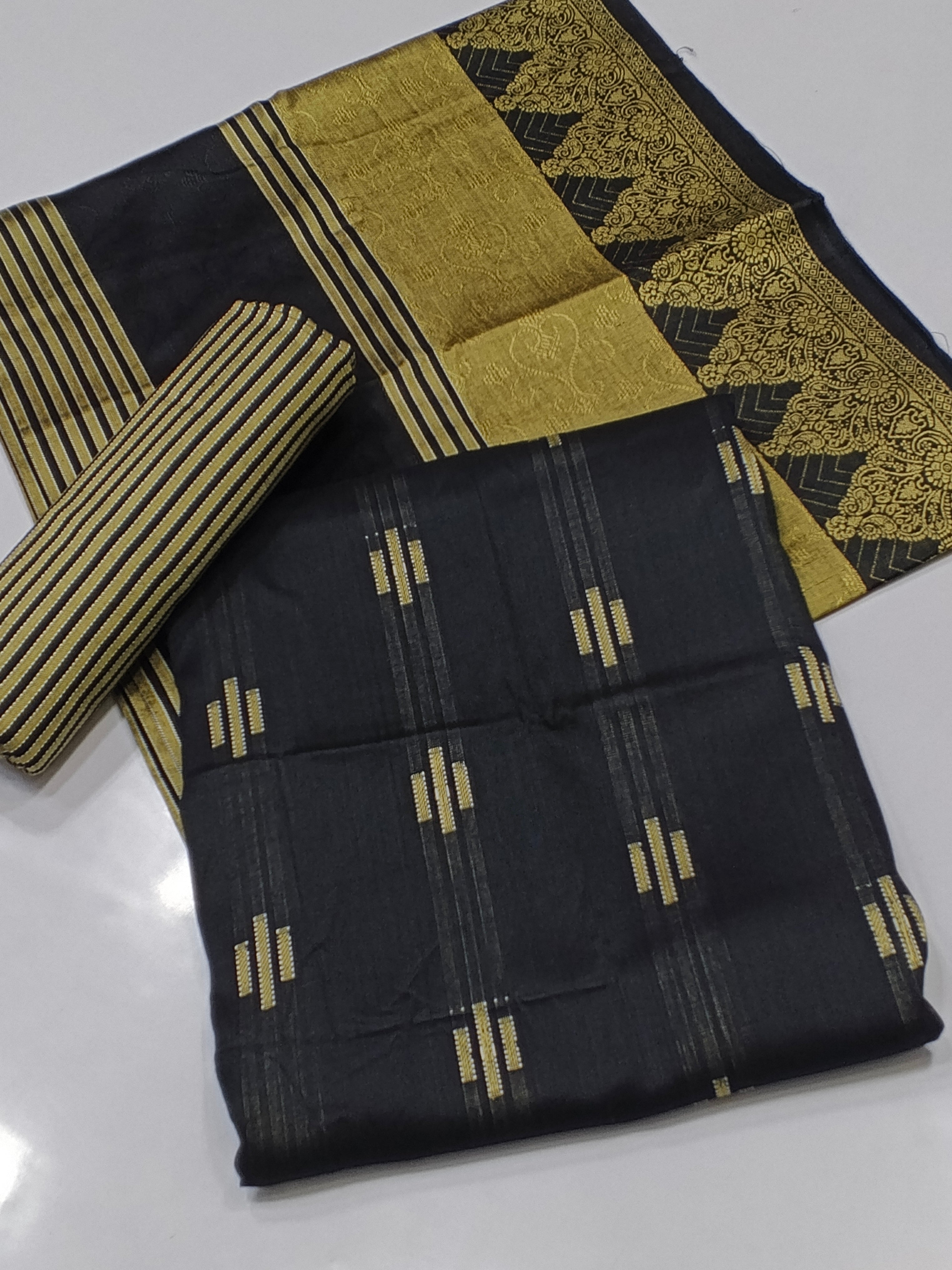 Marina Fabric Boti Shirt, jacquard boader shawl,along lining trouser 3pc Dress 👗👗