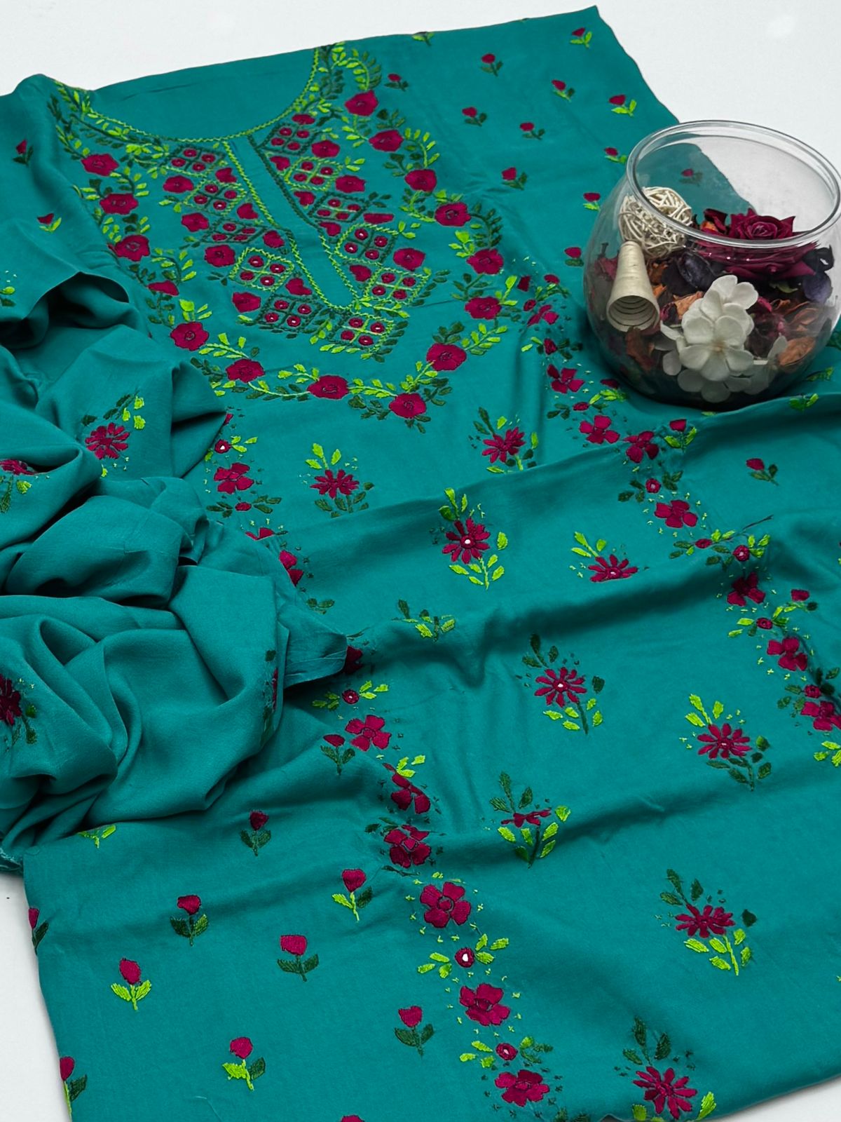 Winter Collection 2K25 

Linen Handmade Pakka Sheehsa Work Shirt WITH  Plane Trouser Along WITH  Linen Shawl 3Pc Dress 👗 👗