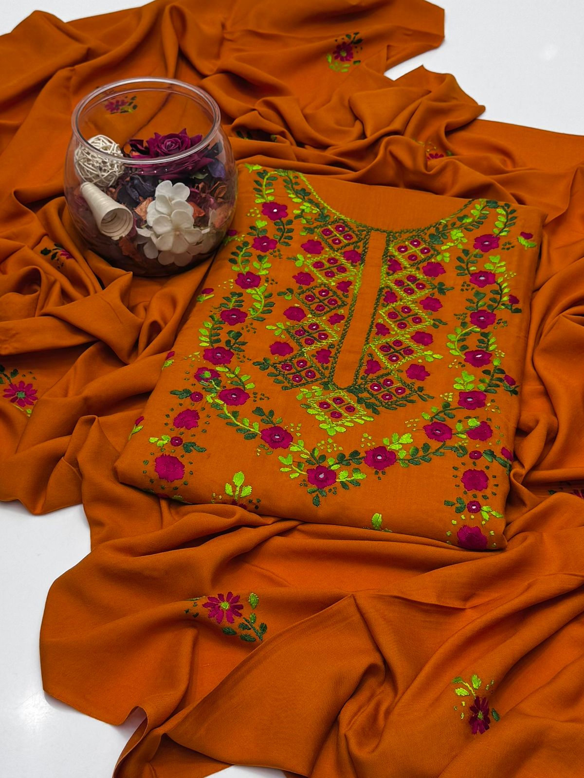 Winter Collection 2K25 

Linen Handmade Pakka Sheehsa Work Shirt WITH  Plane Trouser Along WITH  Linen Shawl 3Pc Dress 👗 👗