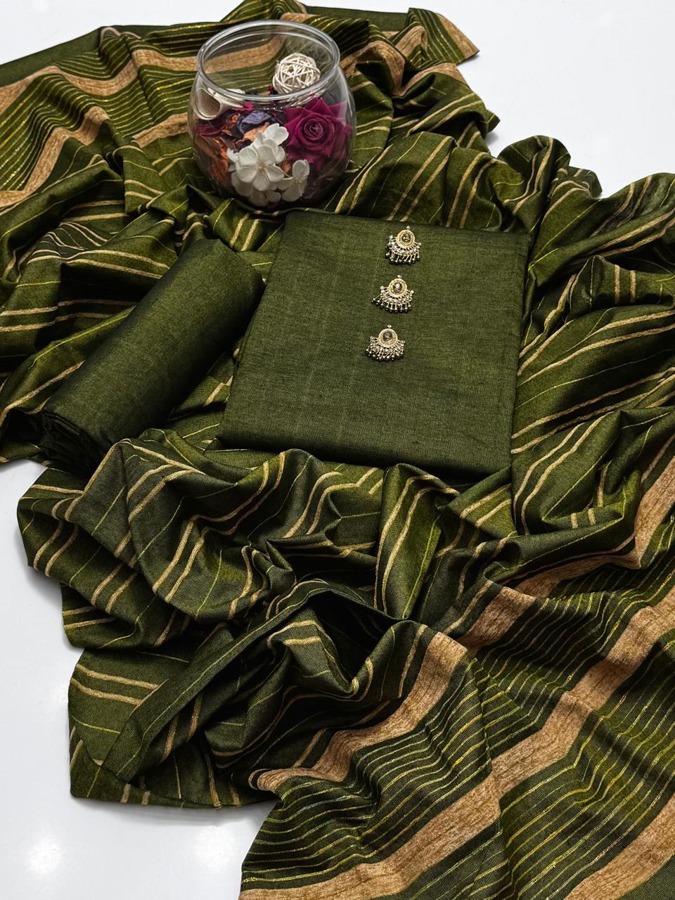 Embrace The Elegance of Mid Season Multani Khaddi Susi Plain Shirt, Plain Trouser & Paired with a luxurious Jacquard Velvet Border Khaddi Susi Shawl 3 Pc